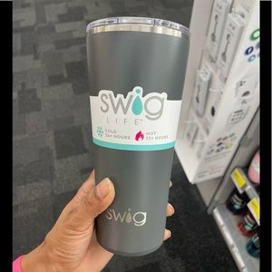 Swig Life Stainless Steel Mug NWT 22oz